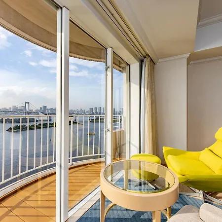 Hilton Tokyo Odaiba Exterior photo