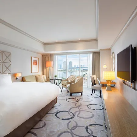 Hilton Tokyo Odaiba Exterior photo