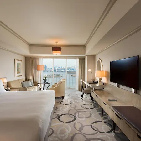 Hilton Tokyo Odaiba Exterior photo